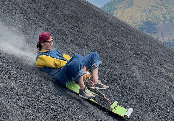Terra-Nicaragua—Sandboarding-cerro-negro.jpg